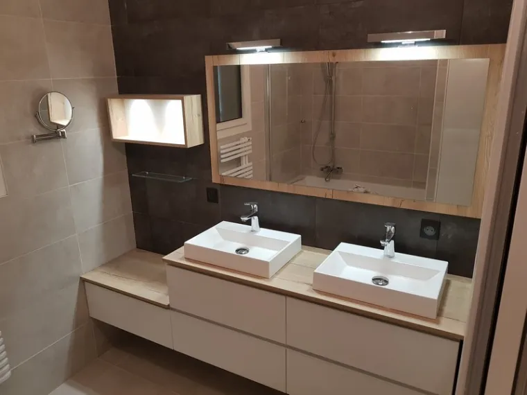 Agencement de salle de bain à Lorette, Lorette, Les Copeaux Agencement